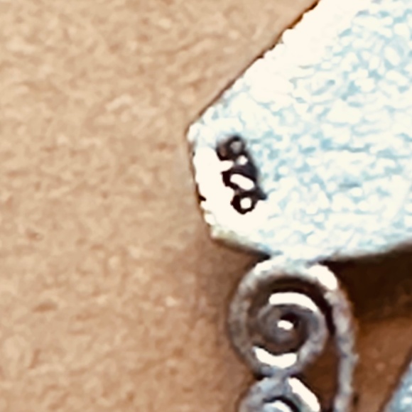 925 Sterling Silver Plated Round Blue Topaz on Kite Setting w/Curly Cues - Picture 11 of 11